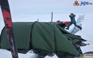Noc pod namiotem
