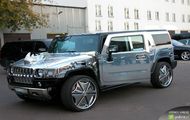 srebrny hummer