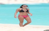 Miley Cyrus na plaży 4