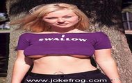 Ona połyka - She  swallow