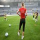 Modelka "Playboya" reklamuje niemiecki futbol