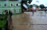 Leśna ul Krótka 07 sierpnia 2010 powódź