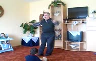 Twój Stary Baunsuje