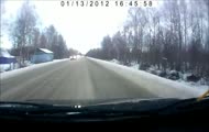 Autostopowicze powodują dachowanie auta