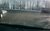 Zderzenie czołowe na skrzyzowaniu