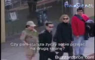 przeprowadź przez ulice