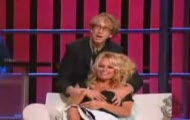 Pamela Anderson - macanie jej cycków