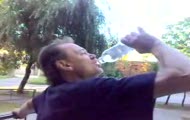 Janek wypija 0.5l na raz