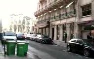 Dziwaczny budynek w Paryżu