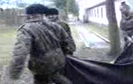 pogrzeb żołnierza na polu "Jastrząbka"