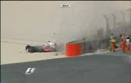 F1 Bahrajn - Hamilton - Trening 2 crash