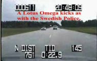 Lotus omega ucieka przed policja