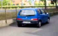 Dziadek parkuje Seicento