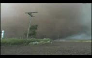 w sercu tornada