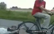 mały wypadek przy rowerze