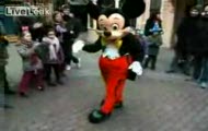 Myszka Mickey podjęła wyzwanie!