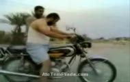 Arabski motocyklista