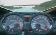 336km/h ścigaczem i ośmieszenie policji ZOBACZ