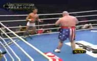 Bokser wagi ciężkiej vs. gwiazda MMA