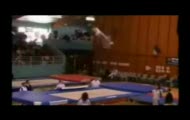 Wypadek laski na trampolinie