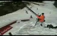 Snowboarder pokonany przez rail - epicfail
