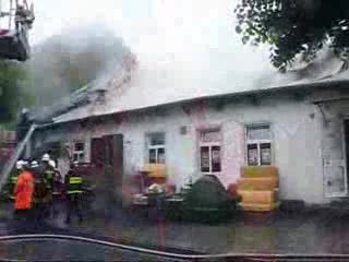 HAJNÓWKA: Pub w płomieniach
