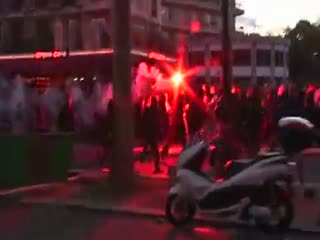 Policja wywołała zamieszki w Paryżu ?