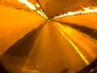 Zwolnij przed wjazdem do tunelu