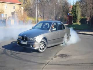 Palenie gumy bmw m5 #3