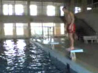 ladny skok do wody