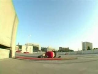 Skater zmiażdżył swoje klejnoty