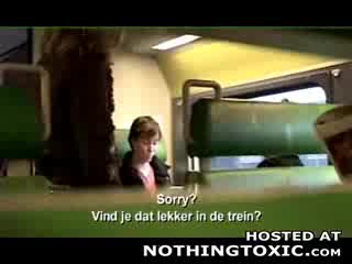 porno w laptopie