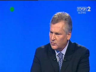 Ostry moment w debacie Tusk Kwasniewski
