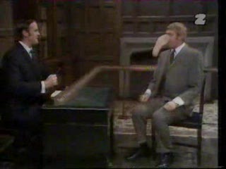 Monty Python-Skecz o człowieku z dużym nosem