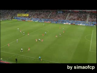 Pierwsza bramka Podolskiego