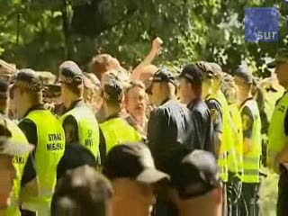 Bitwa z policją przed KDT