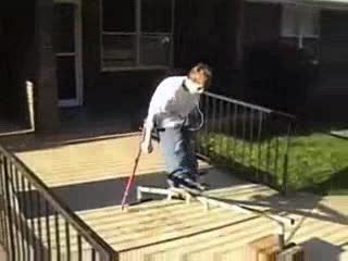 Sparalizowany skateboarder