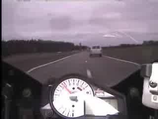 ucieczka na motocyklu