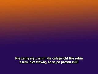 Dziewczyna robi żart swoim rodzicom