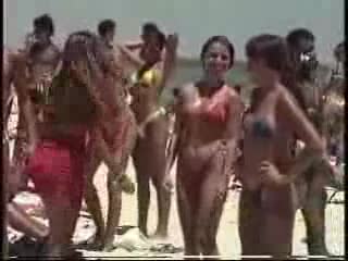 [ hot body brazilian teen girls hanging out at the beach ]