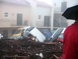 Deszcze zabiły ponad 30 osób