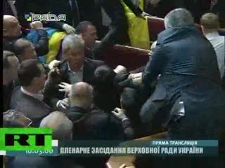 Ukraiński parlament w dymie