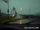 piorun trafił auto