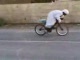 Palenie gumy na rowerze